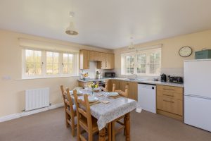 Kitchen Dining area